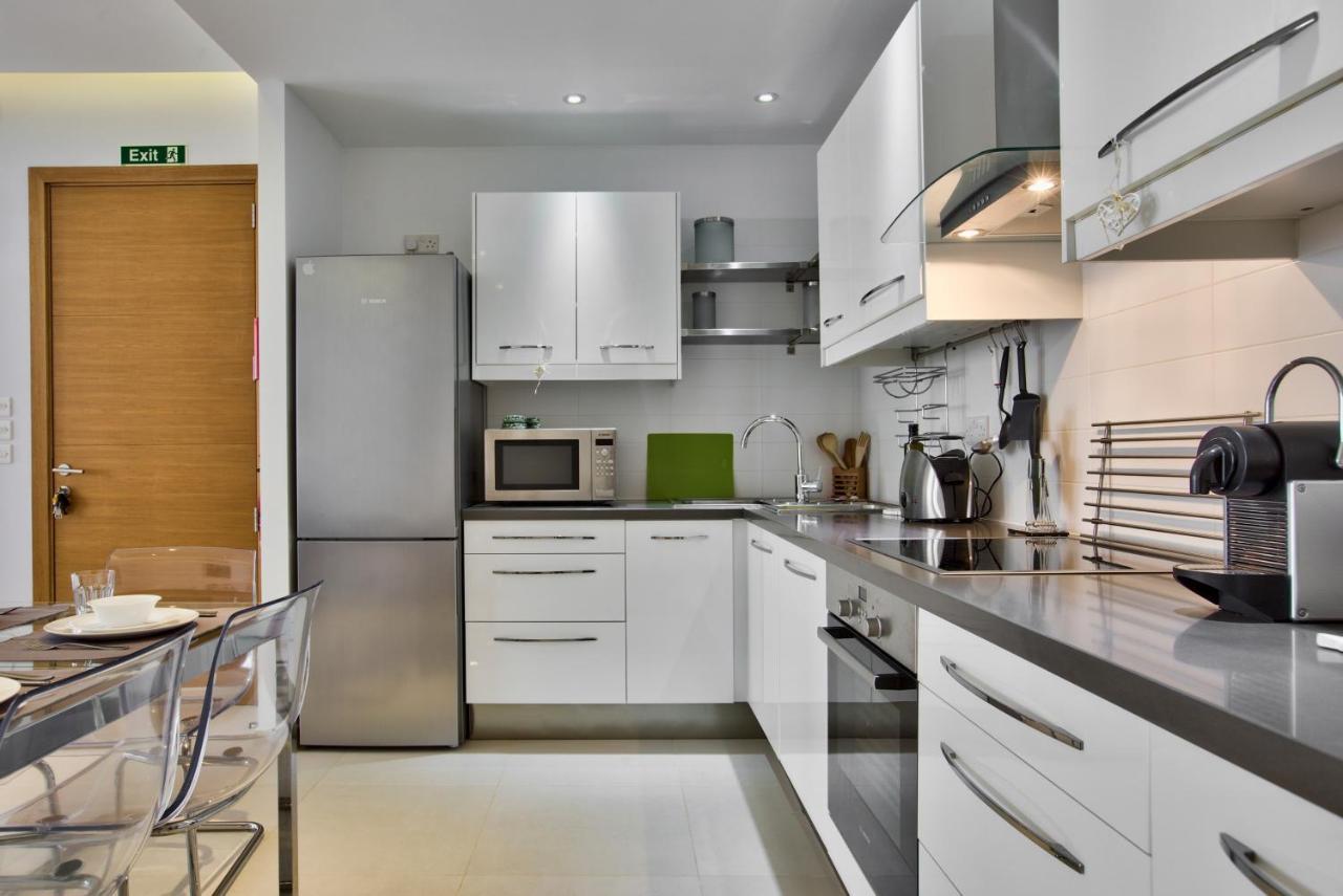 Bright And Central 2 Bedroom Apartment In スリーマ エクステリア 写真