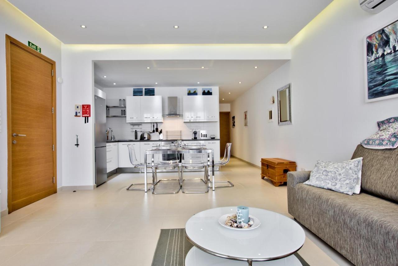 Bright And Central 2 Bedroom Apartment In スリーマ エクステリア 写真