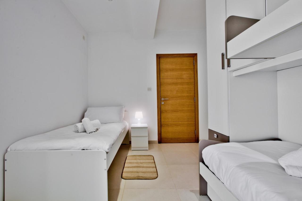 Bright And Central 2 Bedroom Apartment In スリーマ エクステリア 写真